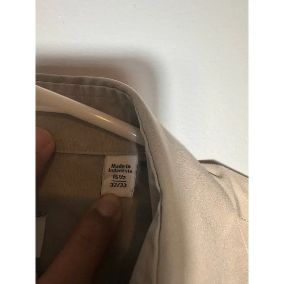 Calvin Klein Men Cream Button-down shirt long sleeve Sz Md - Picture 2 of 7